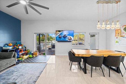 Adosado en venta en Dania Beach, Florida, 4 dormitorios, 189.71 m2 № 1950995 - foto 4