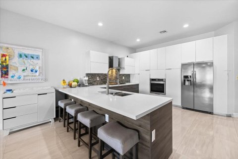 Adosado en venta en Dania Beach, Florida, 4 dormitorios, 189.71 m2 № 1950995 - foto 8