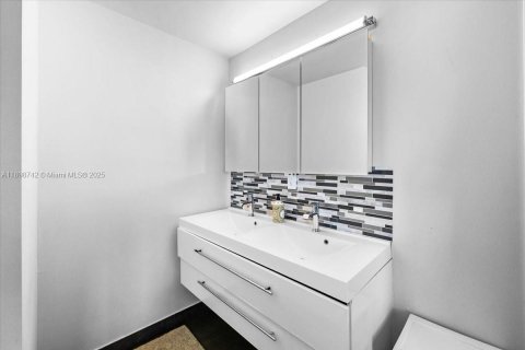 Adosado en venta en Dania Beach, Florida, 4 dormitorios, 189.71 m2 № 1950995 - foto 23