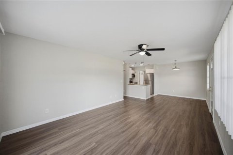 House in Dunnellon, Florida 3 bedrooms, 102.38 sq.m. № 2393527 - photo 6