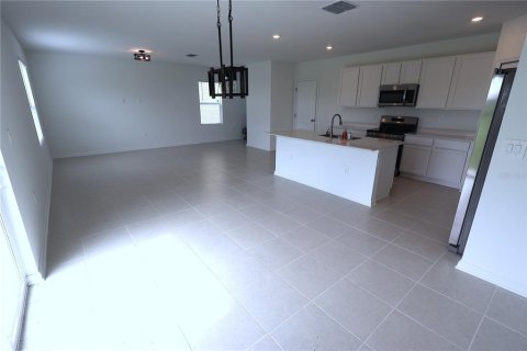 Casa en alquiler en Winter Haven, Florida, 4 dormitorios, 174.1 m2 № 1879839 - foto 8