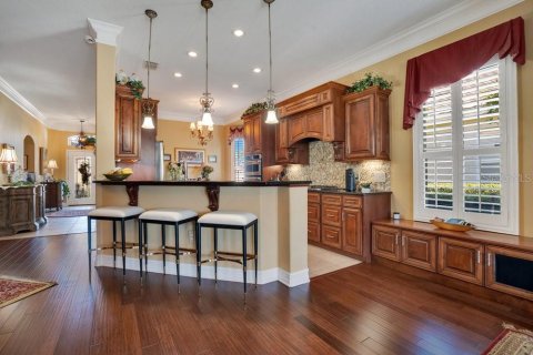 House in Lakeland, Florida 2 bedrooms, 201.88 sq.m. № 1901935 - photo 14