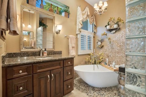 House in Lakeland, Florida 2 bedrooms, 201.88 sq.m. № 1901935 - photo 29