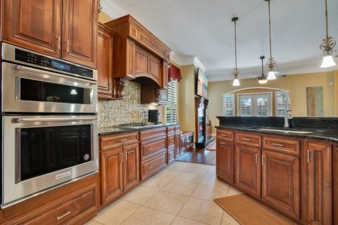House in Lakeland, Florida 2 bedrooms, 201.88 sq.m. № 1901935 - photo 20