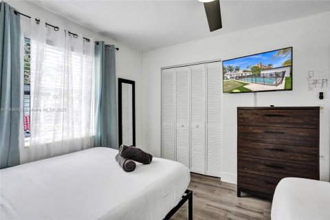 Casa en alquiler en Hallandale Beach, Florida, 3 dormitorios, 175.77 m2 № 2064062 - foto 21