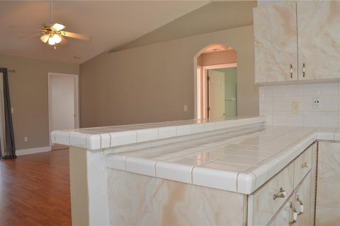 Villa ou maison à vendre à Palm Coast, Floride: 4 chambres, 147.53 m2 № 2094209 - photo 11
