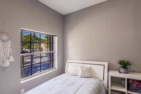 Casa en venta en Cutler Bay, Florida, 3 dormitorios, 127.55 m2 № 2001931 - foto 24