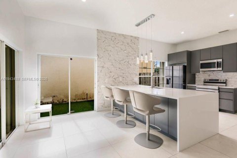 Casa en venta en Cutler Bay, Florida, 3 dormitorios, 127.55 m2 № 2001931 - foto 6