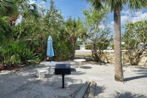 Condo in Longboat Key, Florida, 1 bedroom № 2197372 - photo 27