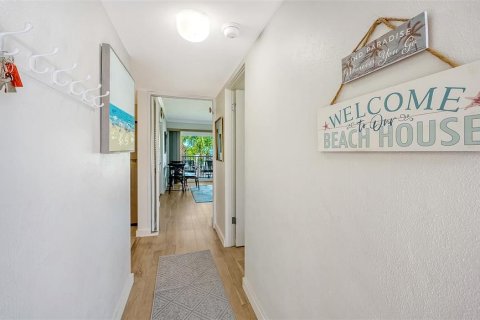 Condo in Longboat Key, Florida, 1 bedroom № 2197372 - photo 4