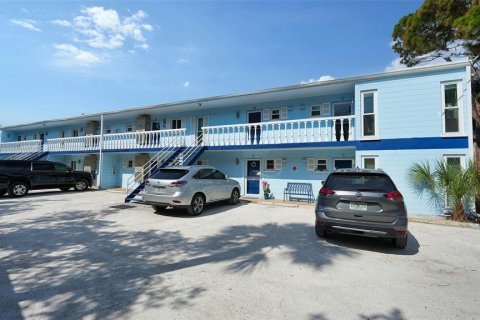 Condo in Longboat Key, Florida, 1 bedroom № 2197372 - photo 24