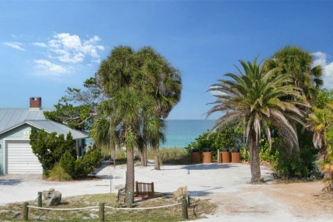Condo in Longboat Key, Florida, 1 bedroom № 2197372 - photo 30
