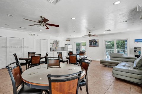 Condo in Pompano Beach, Florida, 1 bedroom  № 1696169 - photo 24