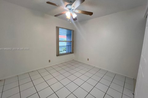 Condo in Plantation, Florida, 3 bedrooms  № 2033831 - photo 22