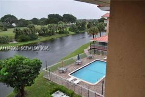 Condo in Plantation, Florida, 3 bedrooms  № 2033831 - photo 4