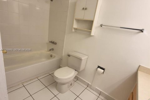 Condo in Plantation, Florida, 3 bedrooms  № 2033831 - photo 26