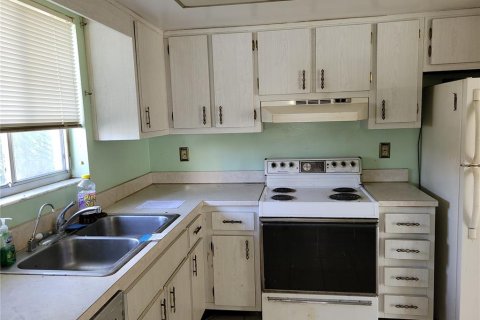 Купить таунхаус в Индиан-Харбор-Бич, Флорида 4 комнаты, 108.42м2, № 1906646 - фото 9