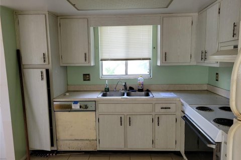 Купить таунхаус в Индиан-Харбор-Бич, Флорида 4 комнаты, 108.42м2, № 1906646 - фото 8