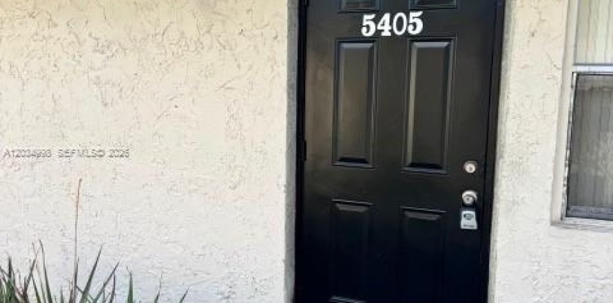 Condo à Lauderhill, Floride, 2 chambres  № 2154063