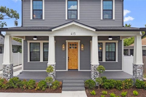 House in Tampa, Florida 5 bedrooms, 228.08 sq.m. № 2152042 - photo 6