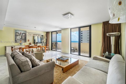 Купить кондоминиум в Майами-Бич, Флорида 3 спальни, 157.56м2, № 2031238 - фото 6