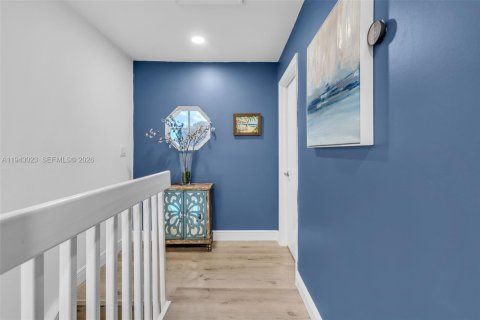 Casa en venta en Miami, Florida, 3 dormitorios, 128.21 m2 № 2000296 - foto 21