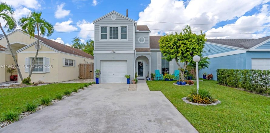 Casa en Miami, Florida 3 dormitorios, 128.21 m2 № 2000296