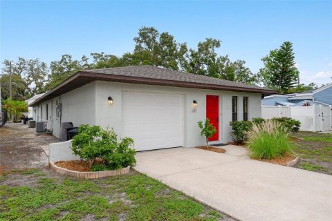 Propiedad comercial en venta en Gulfport, Florida, 4 dormitorios, 196.58 m2 № 1810835 - foto 3