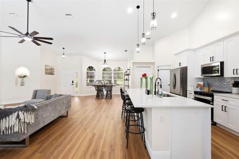 Villa ou maison à vendre à Beverly Hills, Floride: 3 chambres, 170.29 m2 № 2224914 - photo 10