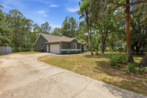 Villa ou maison à vendre à Beverly Hills, Floride: 3 chambres, 170.29 m2 № 2224914 - photo 5