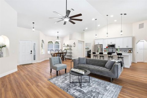 Villa ou maison à vendre à Beverly Hills, Floride: 3 chambres, 170.29 m2 № 2224914 - photo 9