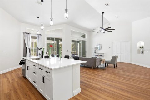 Villa ou maison à vendre à Beverly Hills, Floride: 3 chambres, 170.29 m2 № 2224914 - photo 16
