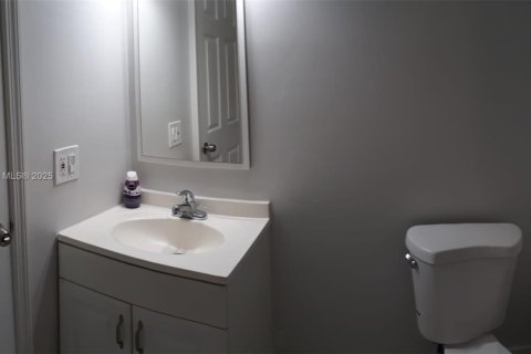 Touwnhouse à vendre à Cutler Bay, Floride: 3 chambres, 135.45 m2 № 1861741 - photo 6