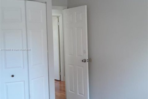 Touwnhouse à vendre à Cutler Bay, Floride: 3 chambres, 135.45 m2 № 1861741 - photo 13