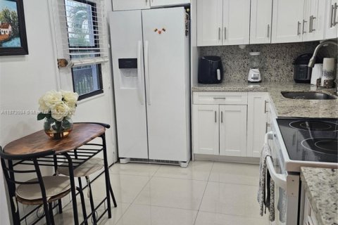 Купить кондоминиум в Авентура, Флорида 2 спальни, 100.61м2, № 1981455 - фото 17