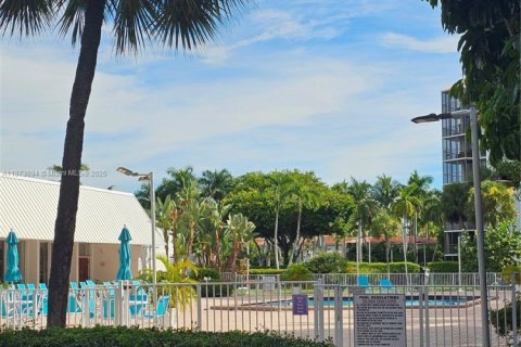 Купить кондоминиум в Авентура, Флорида 2 спальни, 100.61м2, № 1981455 - фото 6