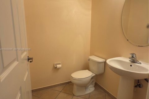 Adosado en alquiler en Miami, Florida, 3 dormitorios, 168.71 m2 № 1996628 - foto 9