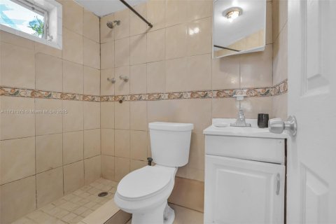 House in Miami, Florida 4 bedrooms, 163.69 sq.m. № 1482342 - photo 28