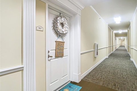 Condo in New Port Richey, Florida, 3 bedrooms  № 1634904 - photo 4