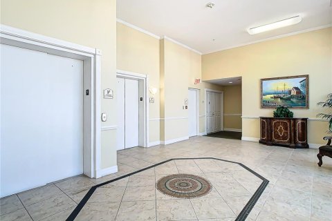 Condo in New Port Richey, Florida, 3 bedrooms  № 1634904 - photo 3