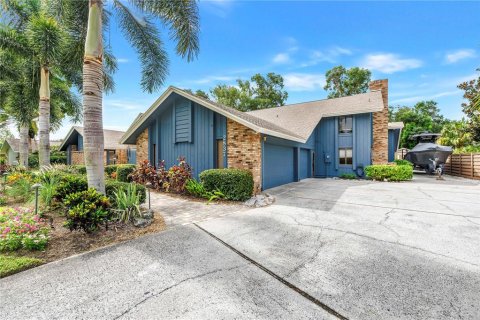 Casa en venta en Clearwater, Florida, 5 dormitorios, 432.92 m2 № 2221414 - foto 3