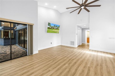 Casa en venta en Clearwater, Florida, 5 dormitorios, 432.92 m2 № 2221414 - foto 22