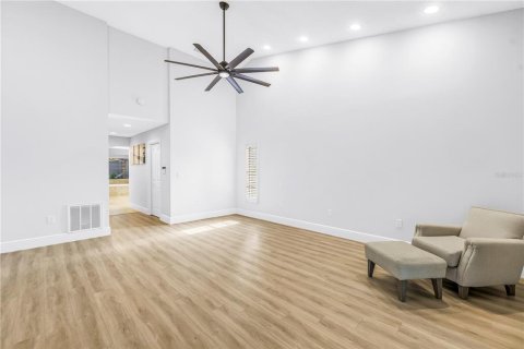 Casa en venta en Clearwater, Florida, 5 dormitorios, 432.92 m2 № 2221414 - foto 21