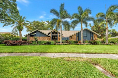 House in Clearwater, Florida 5 bedrooms, 432.92 sq.m. № 2221414