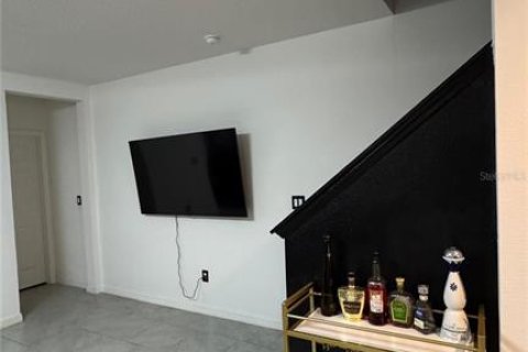 Adosado en venta en Davenport, Florida, 3 dormitorios, 153.38 m2 № 2102108 - foto 7