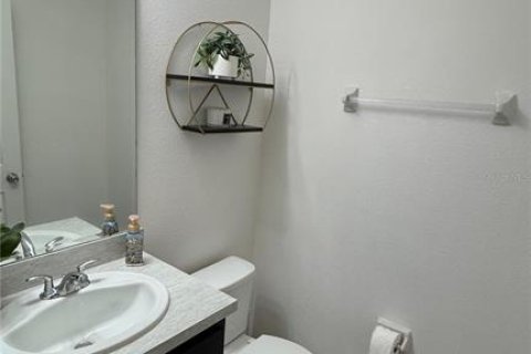 Adosado en venta en Davenport, Florida, 3 dormitorios, 153.38 m2 № 2102108 - foto 8