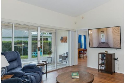 Villa ou maison à vendre à New Port Richey, Floride: 2 chambres, 119.1 m2 № 2201932 - photo 29