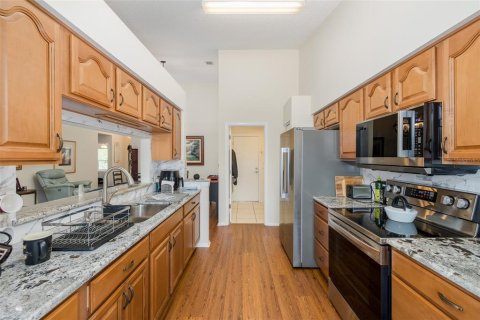 Villa ou maison à vendre à New Port Richey, Floride: 2 chambres, 119.1 m2 № 2201932 - photo 11