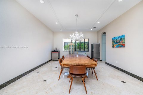 House in Cutler Bay, Florida 5 bedrooms, 438.22 sq.m. № 2244258 - photo 29