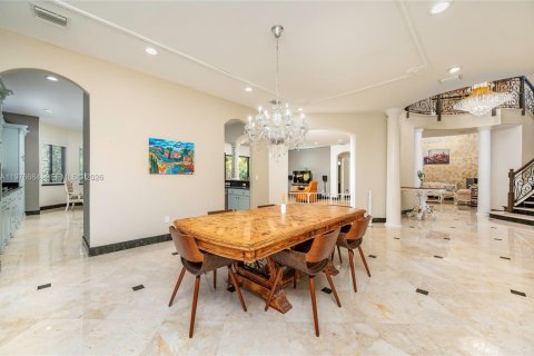 House in Cutler Bay, Florida 5 bedrooms, 438.22 sq.m. № 2244258 - photo 30